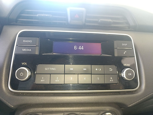 Nissan Versa 1.6 Sense Mt