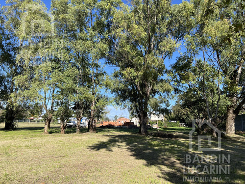 Terreno En Venta En Ranelagh Loteo El Relincho Cerrado. Oportunidad Pago Contado. Esriturado.