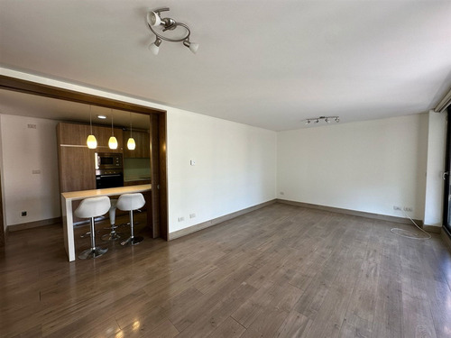 Departamento En Arriendo De 2 Dormitorios En Las Condes