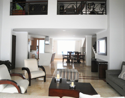 Apartamento Duplex Ubicado En Los Balsos - Poblado