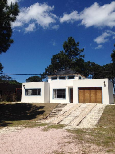 Casa En Alquiler Por Temporada De 3 Dormitorios En Portezuelo (ref: Bpv-7360)