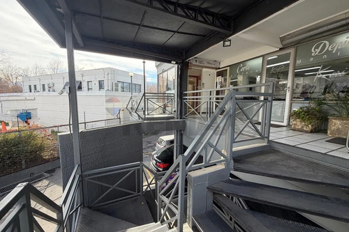 Local Comercial Doble Con 2 Pisos Las Pataguas