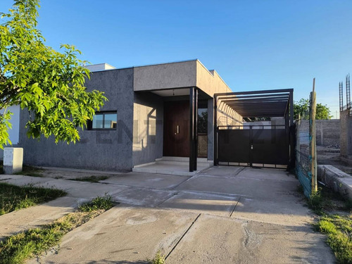 Casa En Venta Barrio Pinar Del Sol Vi