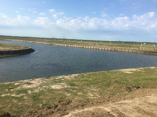 Excelente Lote Al Agua Barrio Costas Puertos Del Lago