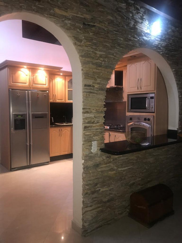 Imagen 3 de 9 de Se Vende Hermosa Casa En San Diego