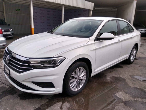 Imagen 1 de 14 de Volkswagen Jetta 2019 4p Comfortline L4/1.4/t Aut