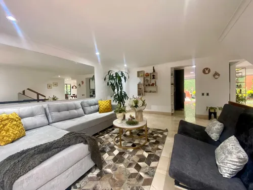 Casa En Venta En Los Balsos. Cod V12192