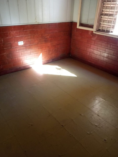 Casa Con Gran Potencial En Santo Tomé