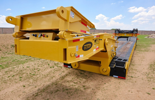 Imagen 9 de 14 de Lowboy Cama Baja 80 Toneladas Desmontable Jeep Dolly