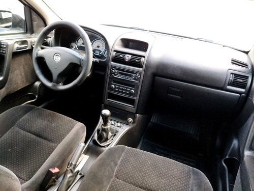 Imagem 7 de 9 de Chevrolet Astra Hatch Advantage 2.0 (flex) Flex Manual
