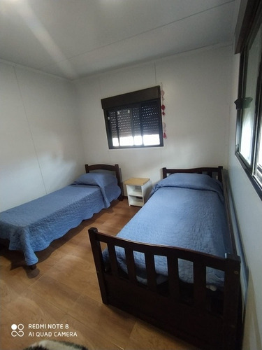 Imagen 27 de 29 de Alquilo Casas En Termas De Almirón, Nuevas, Con Excelente Ubicación Y Equipadas Para Disfrutar Con Piscina Propia, Parrilleros Techados Y Cocheras, Excelente Opción Para Tus Vacaciones. Llámame