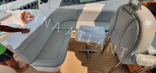 Imagem 11 de 13 de Lancha Catamarã 40 2x Volvo D4 Ano 2012 - Marina Atlântica