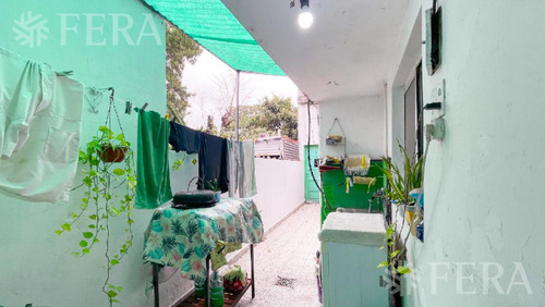 Venta De Casa De 3 Amb Con Local En Lanús Oeste