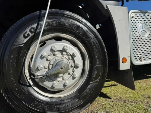 Mercedes Benz 2035 2015 Automático Impecable