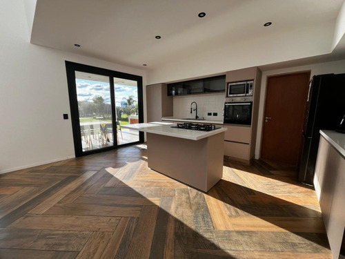 Casa A La Venta Barrio Cruz Del Sur