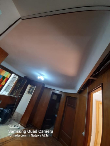Imagen 2 de 14 de Jujuy Esq Hipòlito Irigoyen: Edificio Francés De Categoría. Todo Externo, Apto Profesional O Vivienda