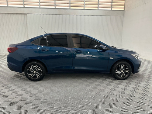 Chevrolet Onix plus 1.0 Lt 4p