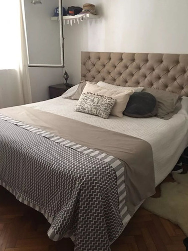 Respaldo Sommier Capitone 1,60m De Pie Pana Premium