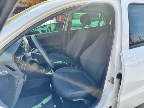 Volkswagen Voyage 1.0 12V MPI TOTALFLEX 4P MANUAL