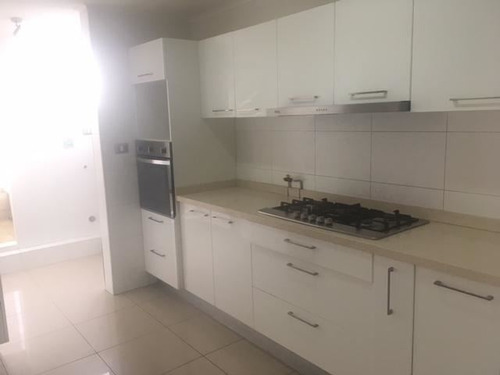 Departamento En Venta De 3 Dorm. En Concón