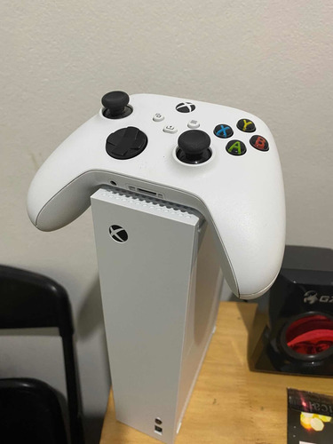 Imagen 4 de 5 de Xbox Serie S
