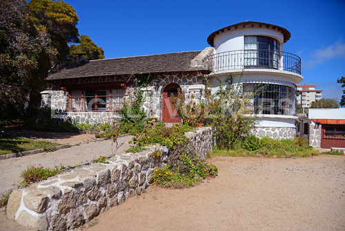 Casa Algarrobo Centro.