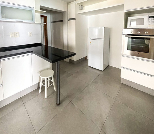 Imagen 25 de 29 de Apartamento En Venta De 3 Dormitorios En Playa Mansa (ref: Lij-5615)