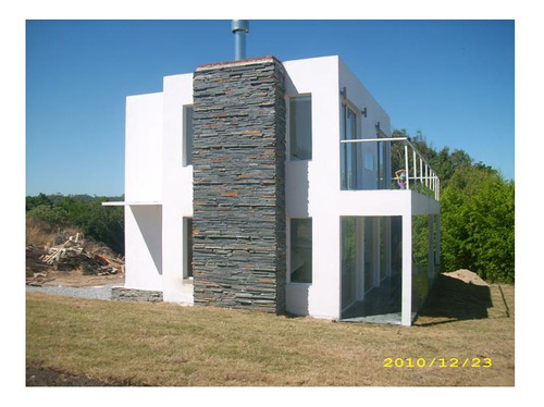 Casa En Alquiler Por Temporada De 3 Dormitorios En Punta Piedras (ref: Bpv-7295)