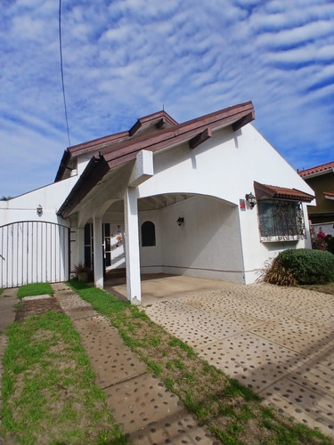 Venta Casa Solida En Los Romeros 4 Habitaciones 520mt2
