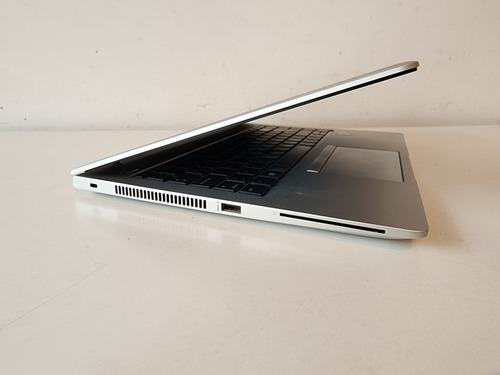 Imagen 6 de 10 de Notebook Hp Elitebook 840 G5 I5 4gb Ram 128gb Ssd + Cargador
