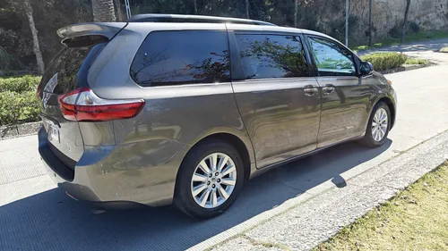 Toyota Sienna 3.5 Xle Piel At