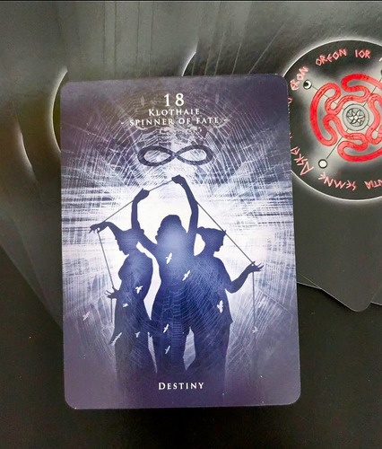 Oracle Of The Hekatean Path - Oráculo De Hekate, En Stock