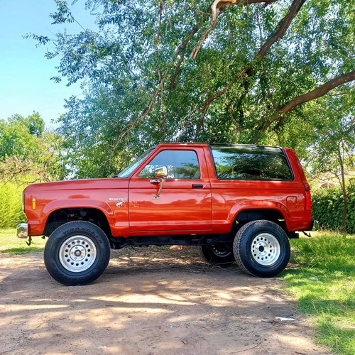 Ford Bronco Xlt v6