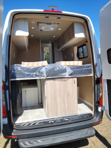 Motorhome Oncativo Equipamiento De Furgon A Motorhome