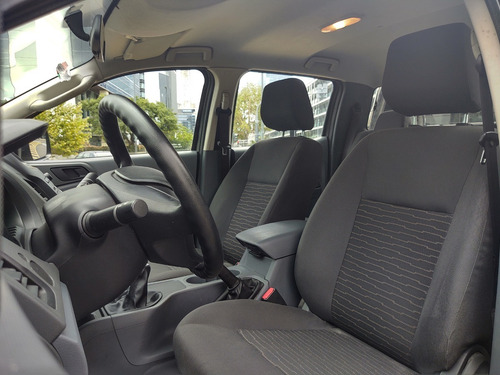 Ford Ranger Safety Xl 4x2 Abasto Motors Hilux Amarok Frontie