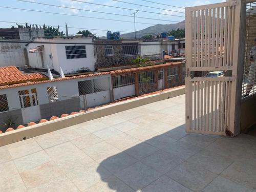Lm Vende Casa En La Urb. Valle Verde, San Diego, Carabobo.