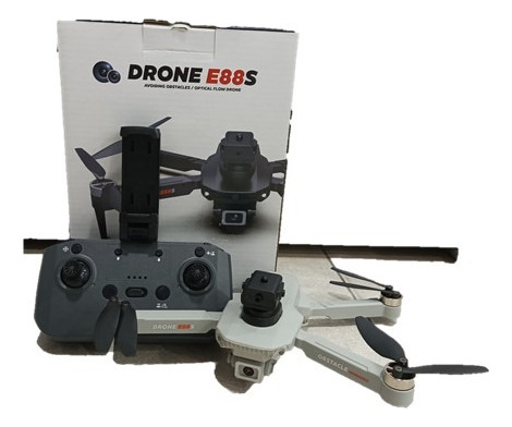 Dron Modelo E88s