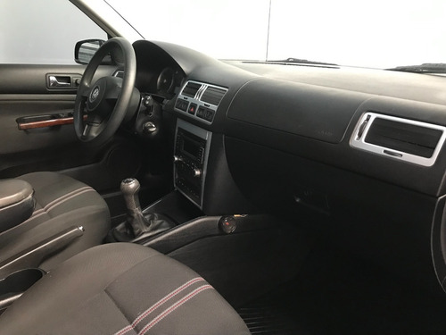 Imagen 22 de 25 de Bora 1.8t Highline 1.8 T Manual Tela Cuero Vento Sportline