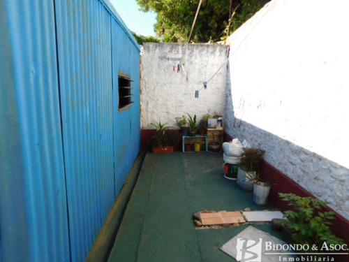 Imagen 9 de 10 de Casa De 2 Dormitorios Con Fondo En Sayago