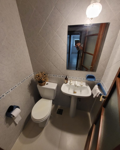 Imagen 9 de 20 de Jardin Espinosa, Casa De 4 Dormitorios En Venta, Pileta, Quincho, 4 Baños