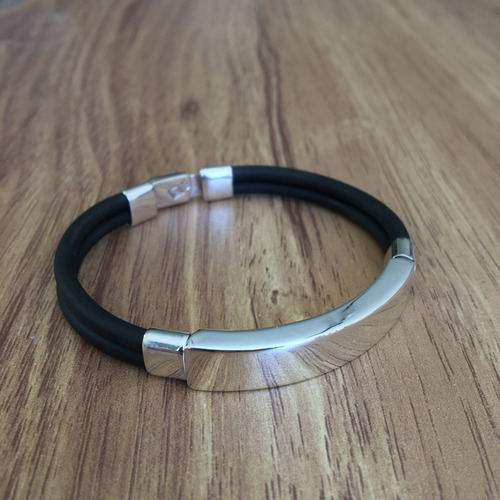 Imagen 4 de 10 de Pulsera De Caucho Con Plata 925 Para Hombre Agálea Joyería
