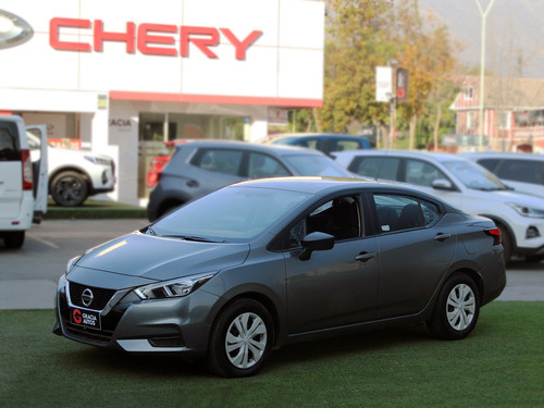 Nissan Versa Sense Mt