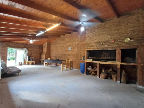 Casa Quinta En Venta 4 Ambientes