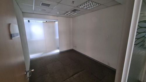 Imagen 8 de 20 de Alquilo Oficina 350m2 Chacao 1715