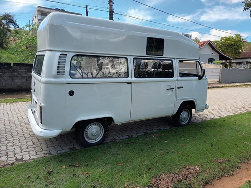 Volkswagen Kombi 1.4 Escolar Total Flex 3p