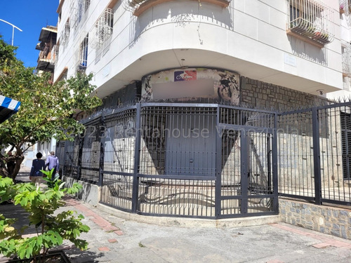 Se Vende Local Avenida Victoria Mls 24-18944