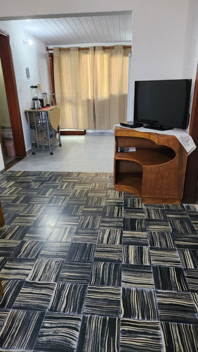 Solar 1675 M2, Con 2 Casas, Parque 1000 M2, Todo En 1 Padron