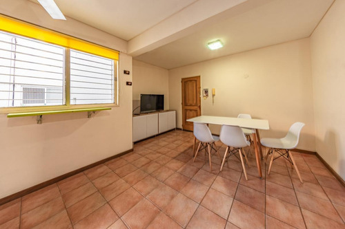 Imagen 11 de 21 de Departamento De 3 Dormitorios En Venta Con Cochera Y Baulera Amplio Balcón Terraza Microcentro