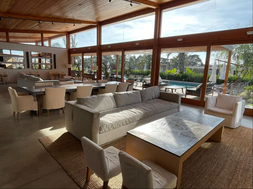 Casa 4 Dormitorios En Alquiler Huertas De Los Horneros