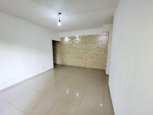 Imagen 2 de 9 de Venta - Departamento - Wilde - Las Flores 1600 - Torre 45